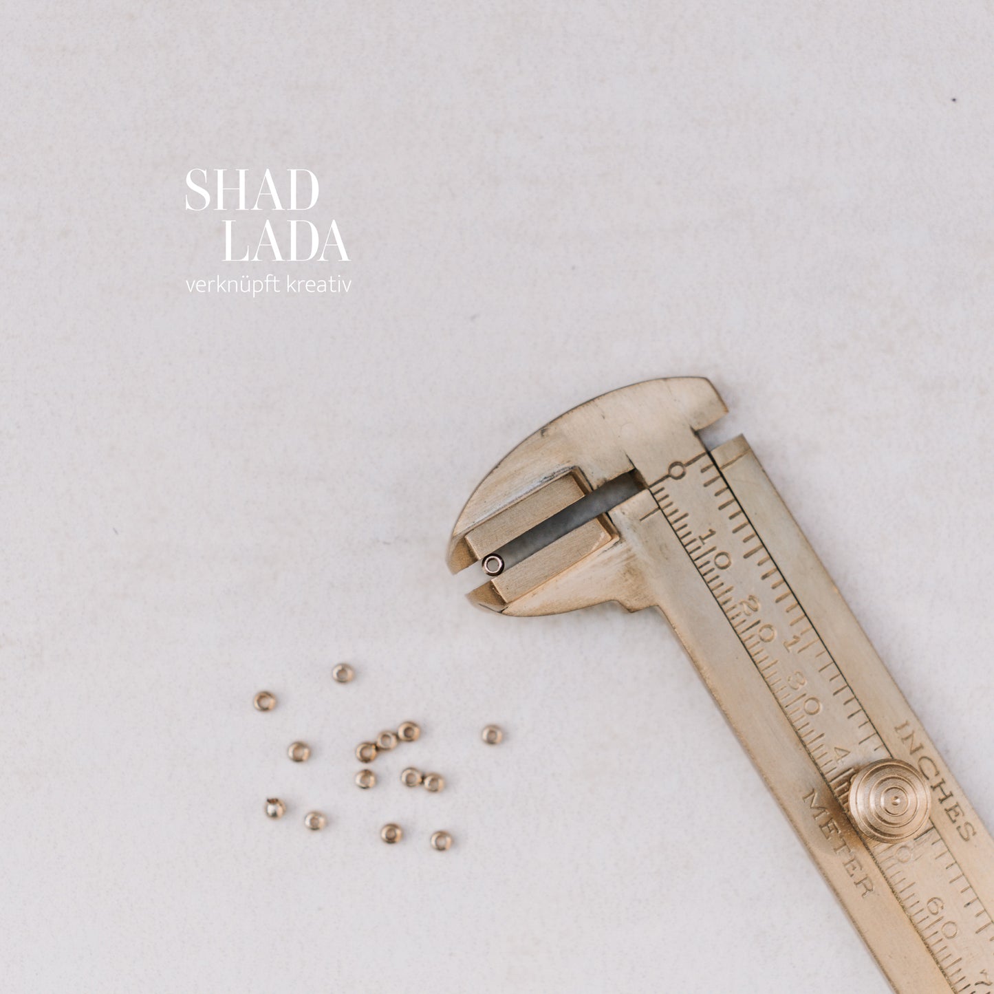 Perlen 2 x 2,5 mm • 10 g •