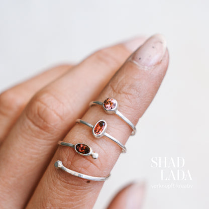 Ring SILVER MAROON aus Silber mit Turmalin (Größe 53)