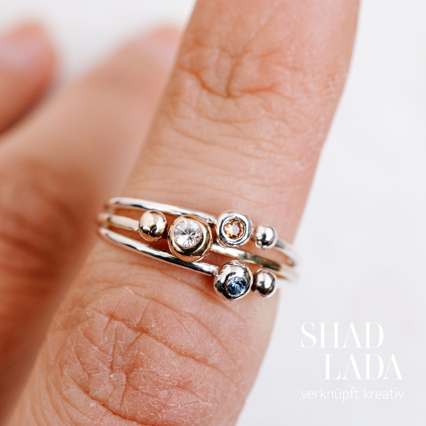 Ring SILVER BLUE SPHERE aus Silber und Saphir in Blau (Größe 51)